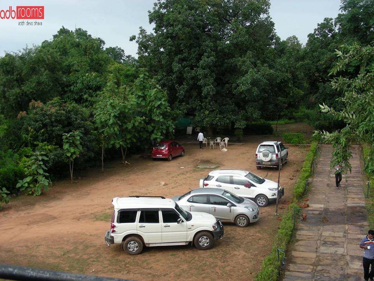 Adb Rooms Ashoka Resort Tala  Экстерьер фото
